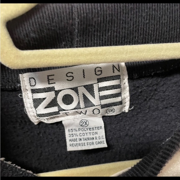 Vintage penguin sweatshirt or costume sweatshirt ugly Christmas sweater - Picture 5 of 9